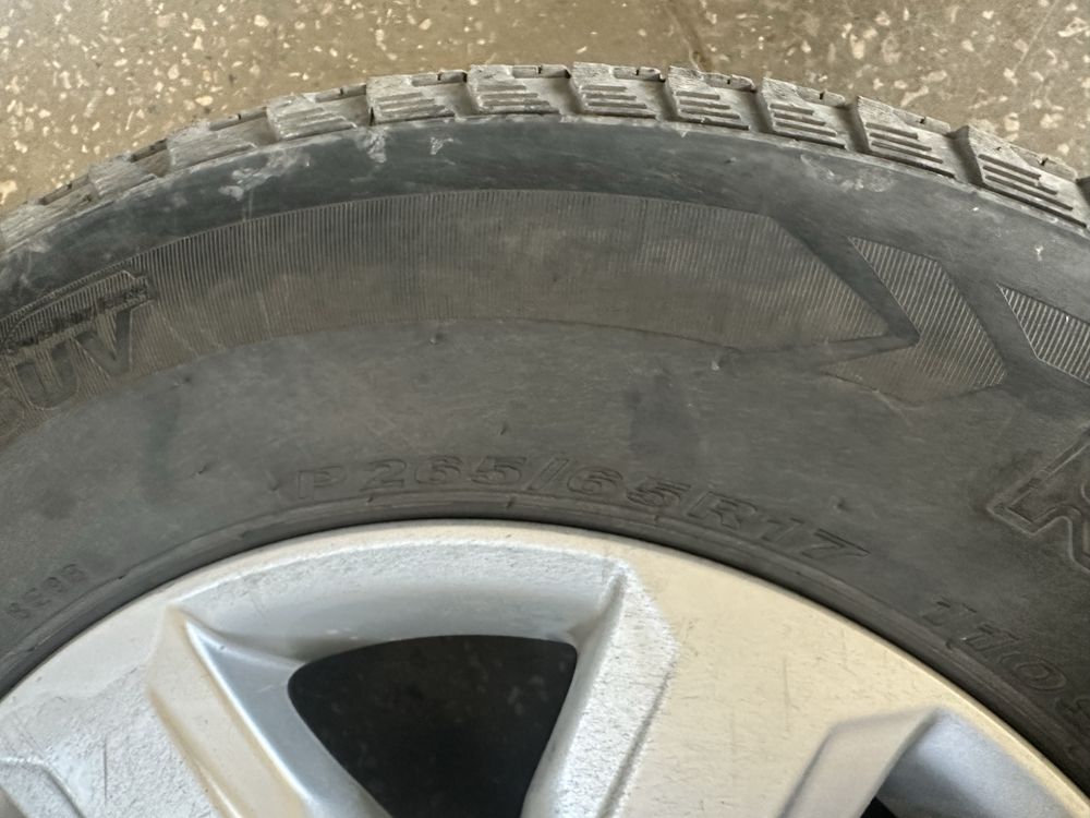 Шины летние размер 265.65 R17 в хорошем состние