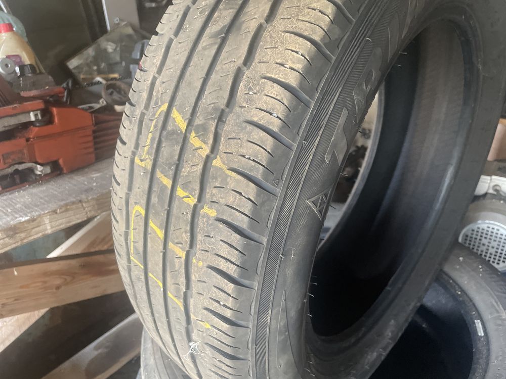 Продам 4 шины R18 225/60