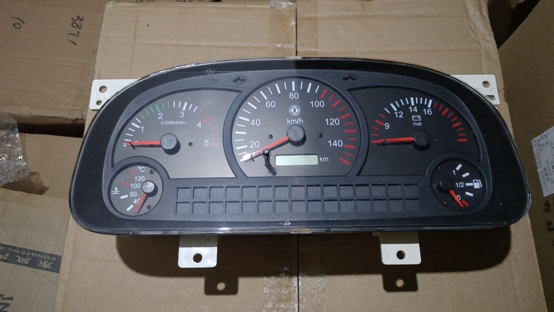 Запчасти на китайские грузовики Foton Forland JBC DFAC Isuzu JAC FAW