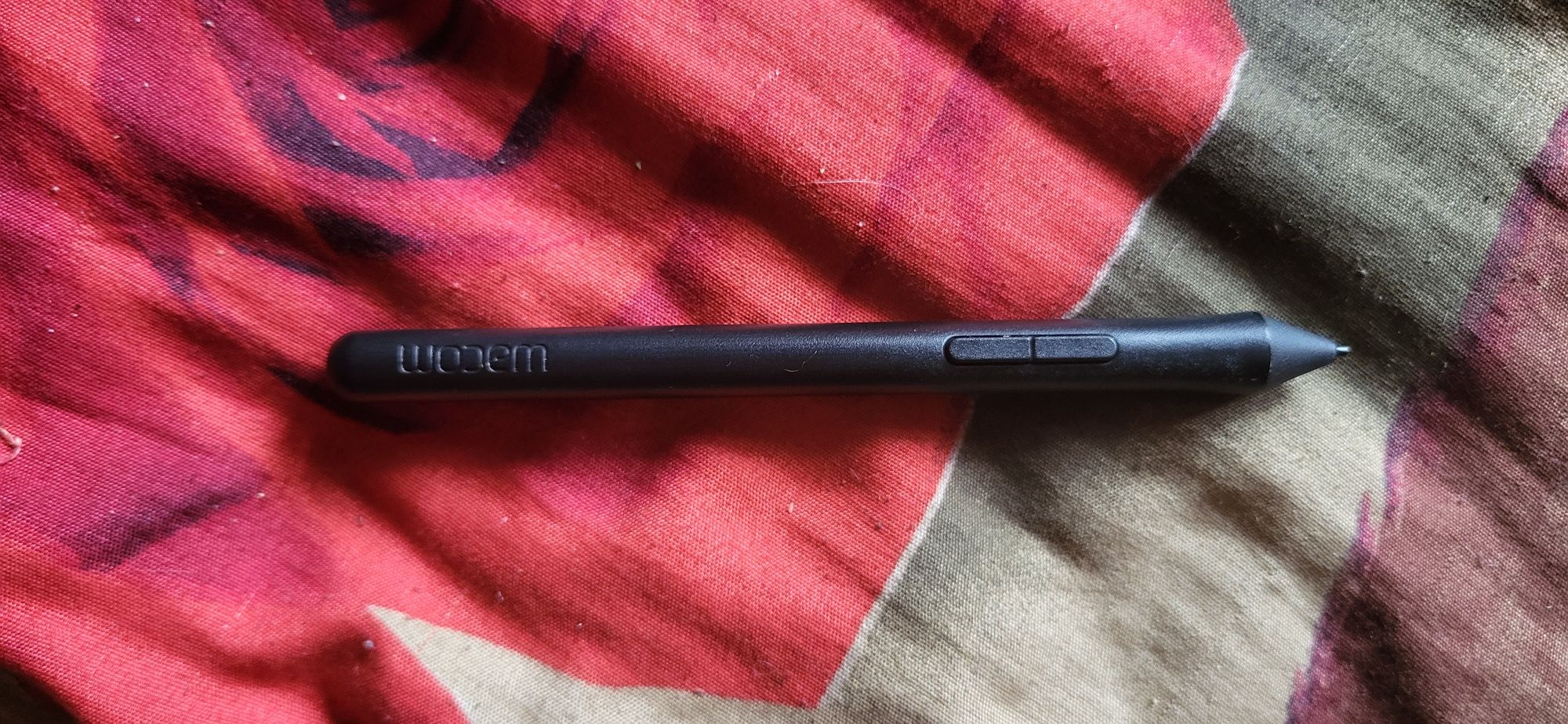 Продаю графический планшет wacom intuos draw