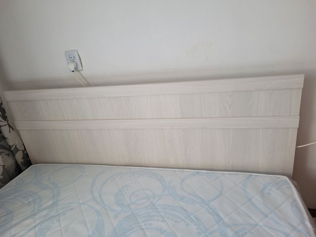 Срочно продаётся кровать двуспальная