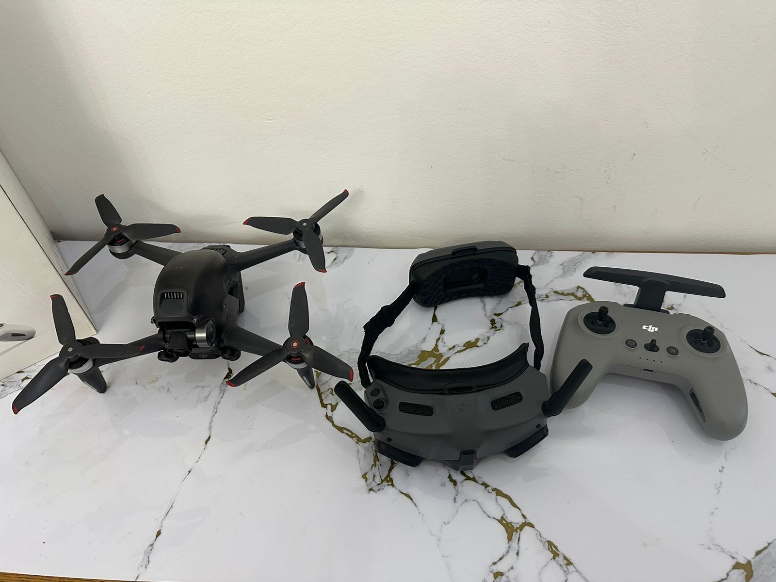 Dji FPV полный комплект срочно !!!