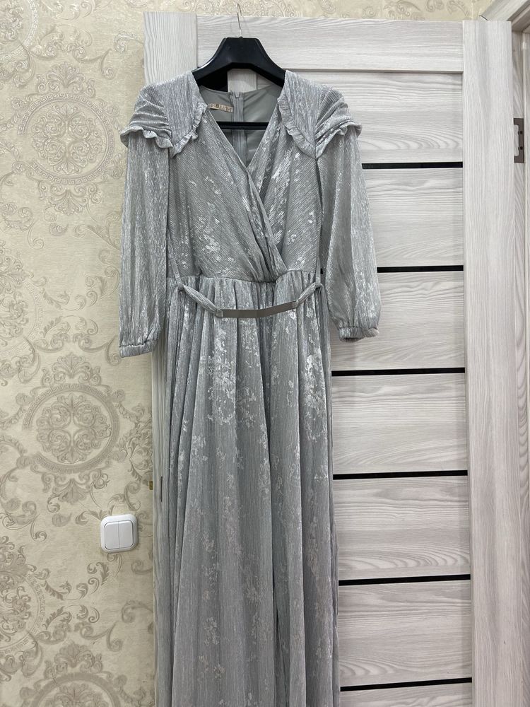 Продам платья за хорошую цену