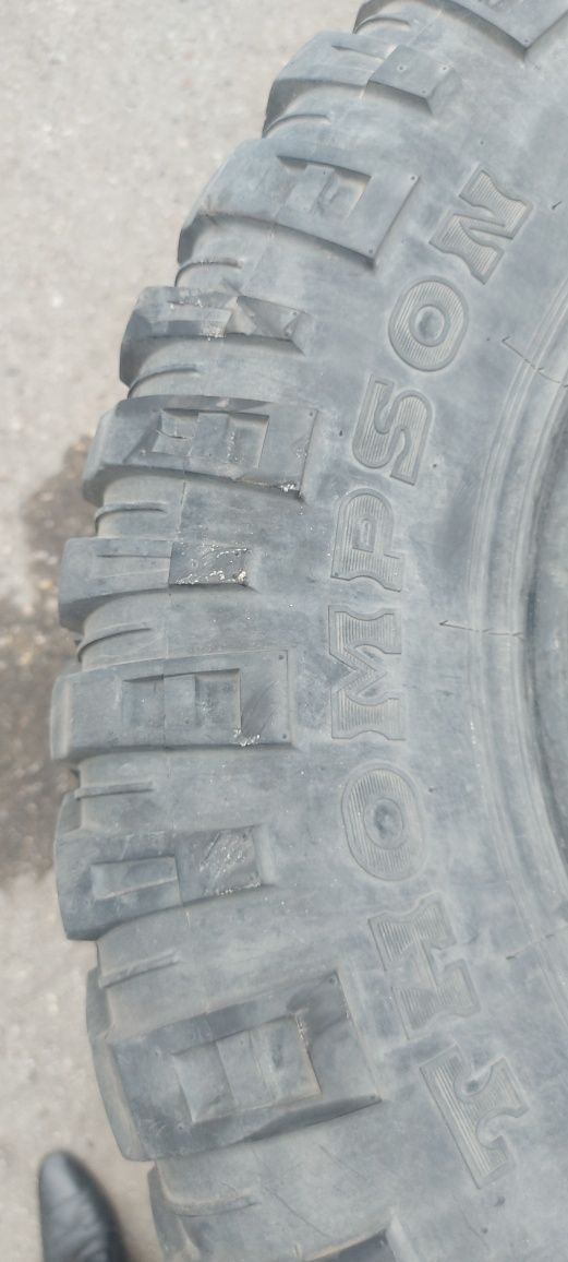 AT MT резина. 4 балона Mickey Thompson BAJA MTZ