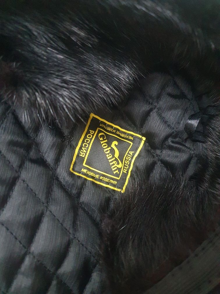 Продам норковую кепку новая