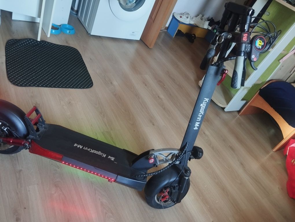 Продам элекросамокат