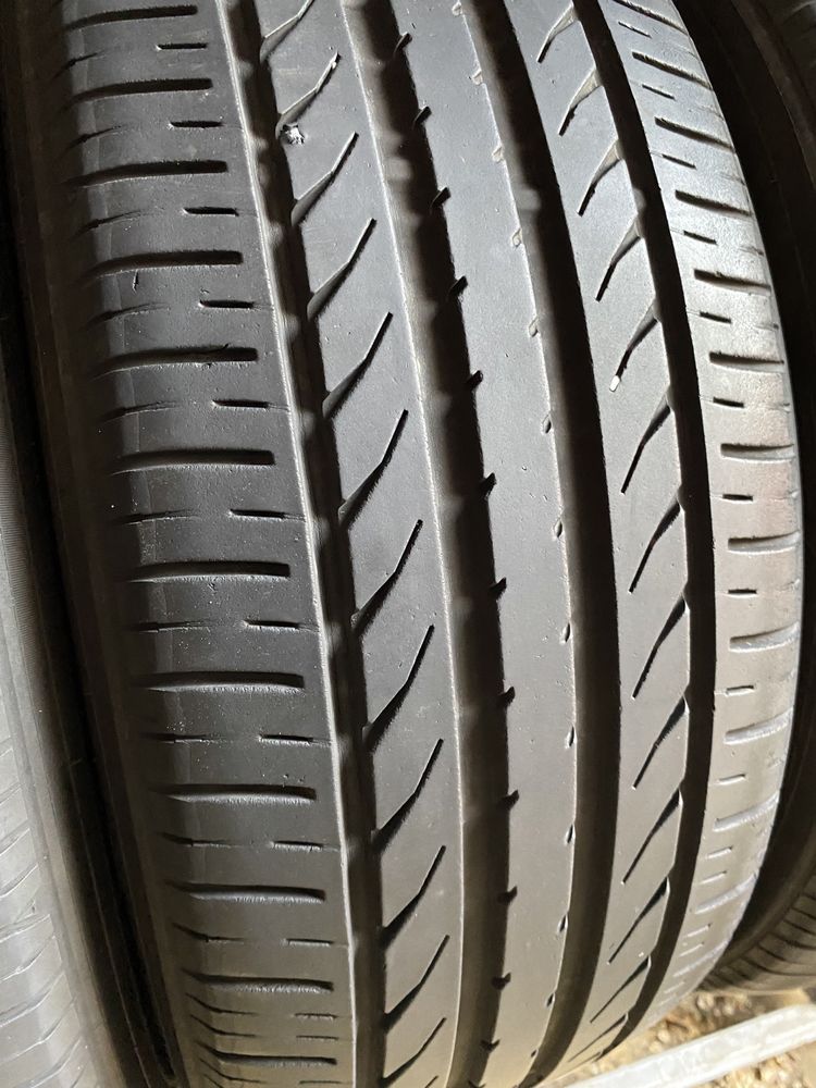 215/50/18 комплект бу TOYO