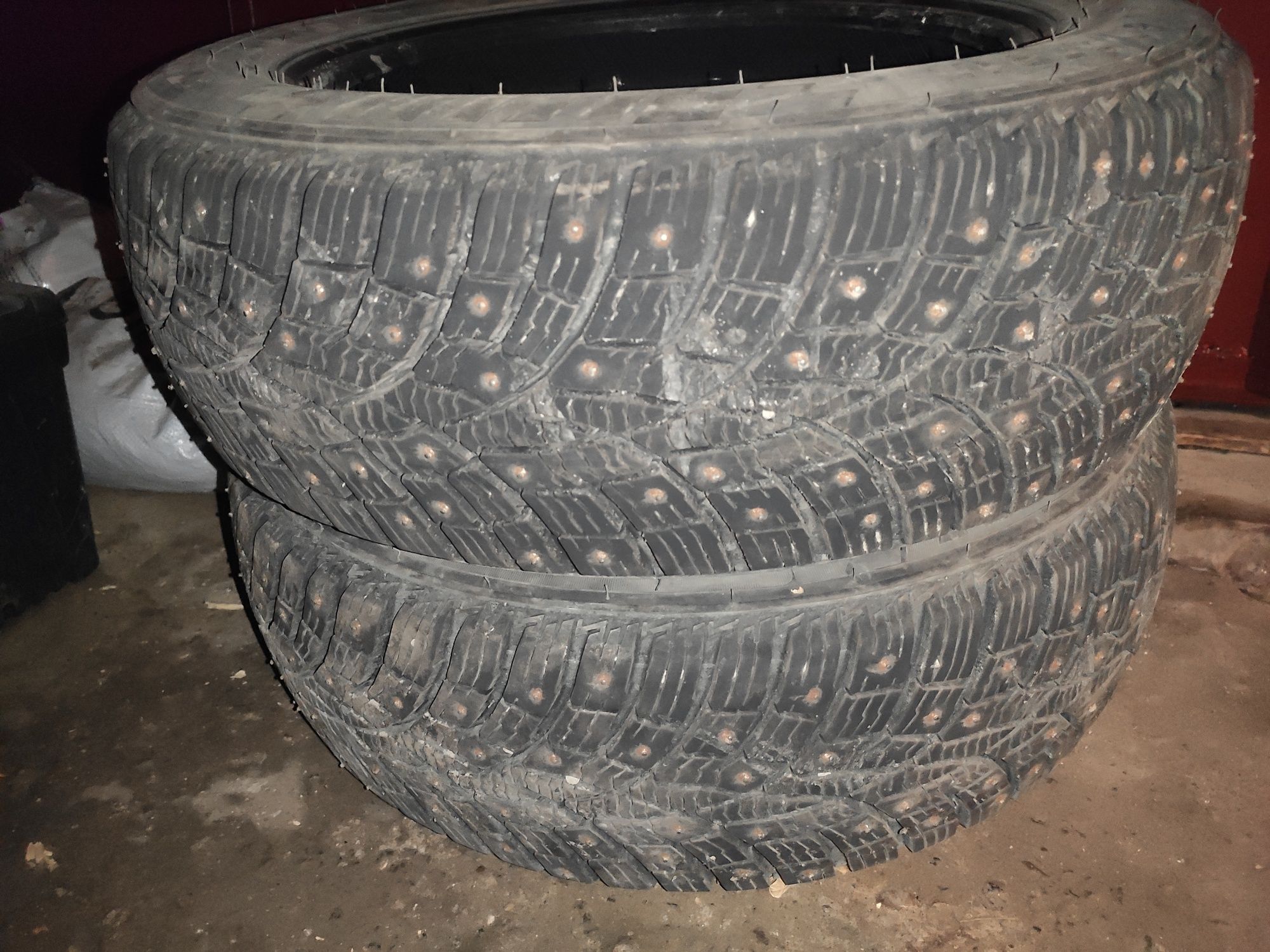 Продам резину Triangle IcelynX TI501 185/65 R15 92 T  с шипами