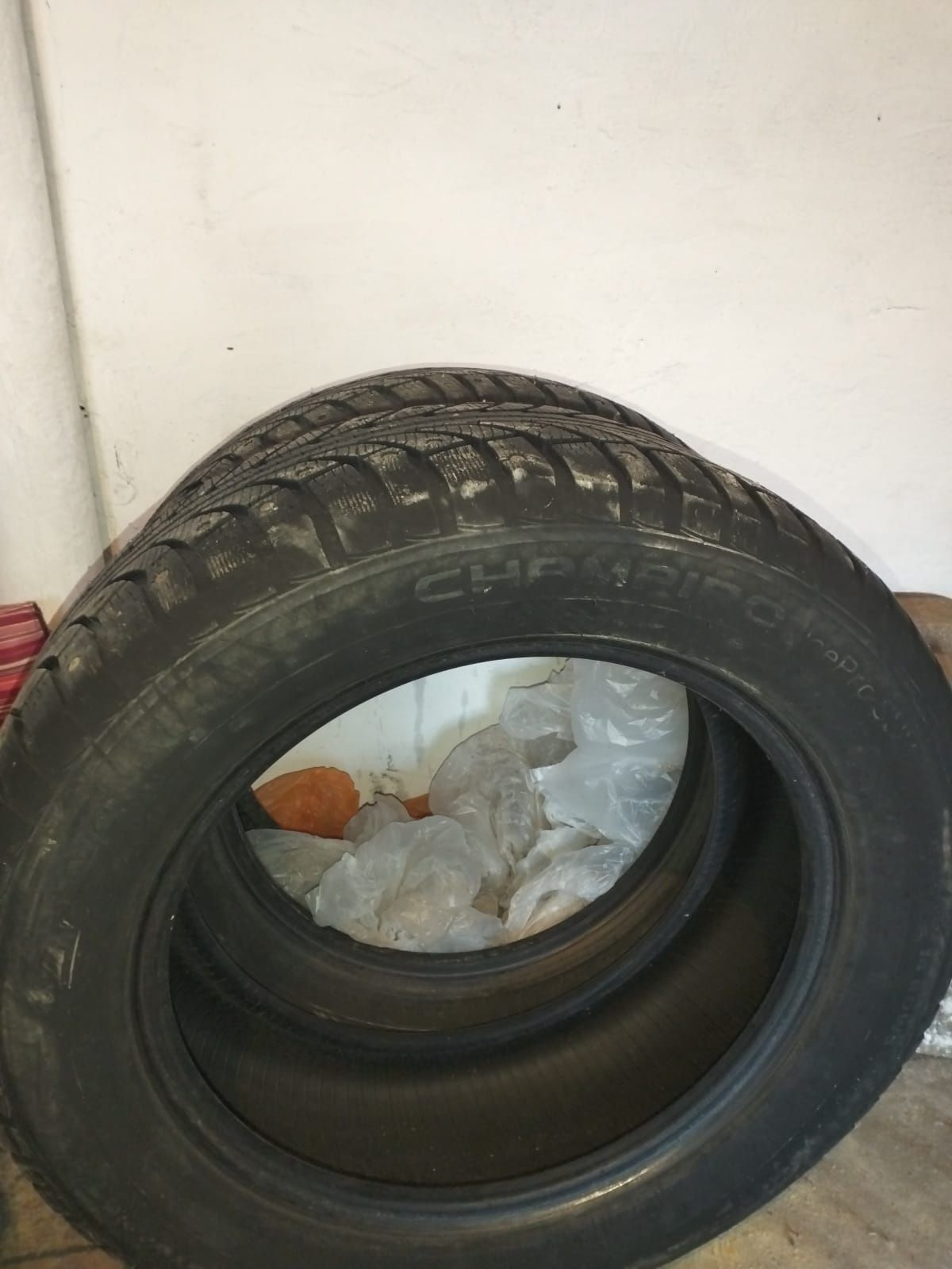 Продам резину 255/55/18