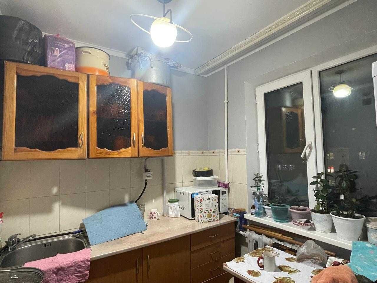 Продам 2-х комнатную квартиру по Мира 4-ый микрорайон 4/5 эт