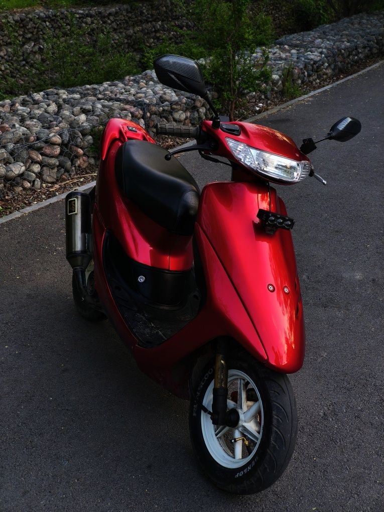 Honda Dio 35 ZX.