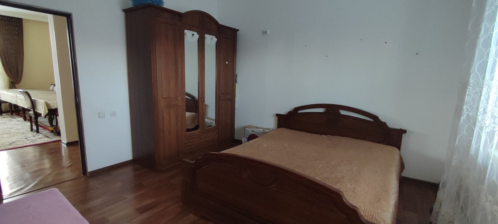 Срочно. Продается 5 комнатный большой дом