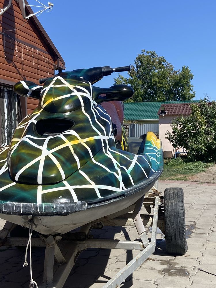Гидроцикл с дреументами