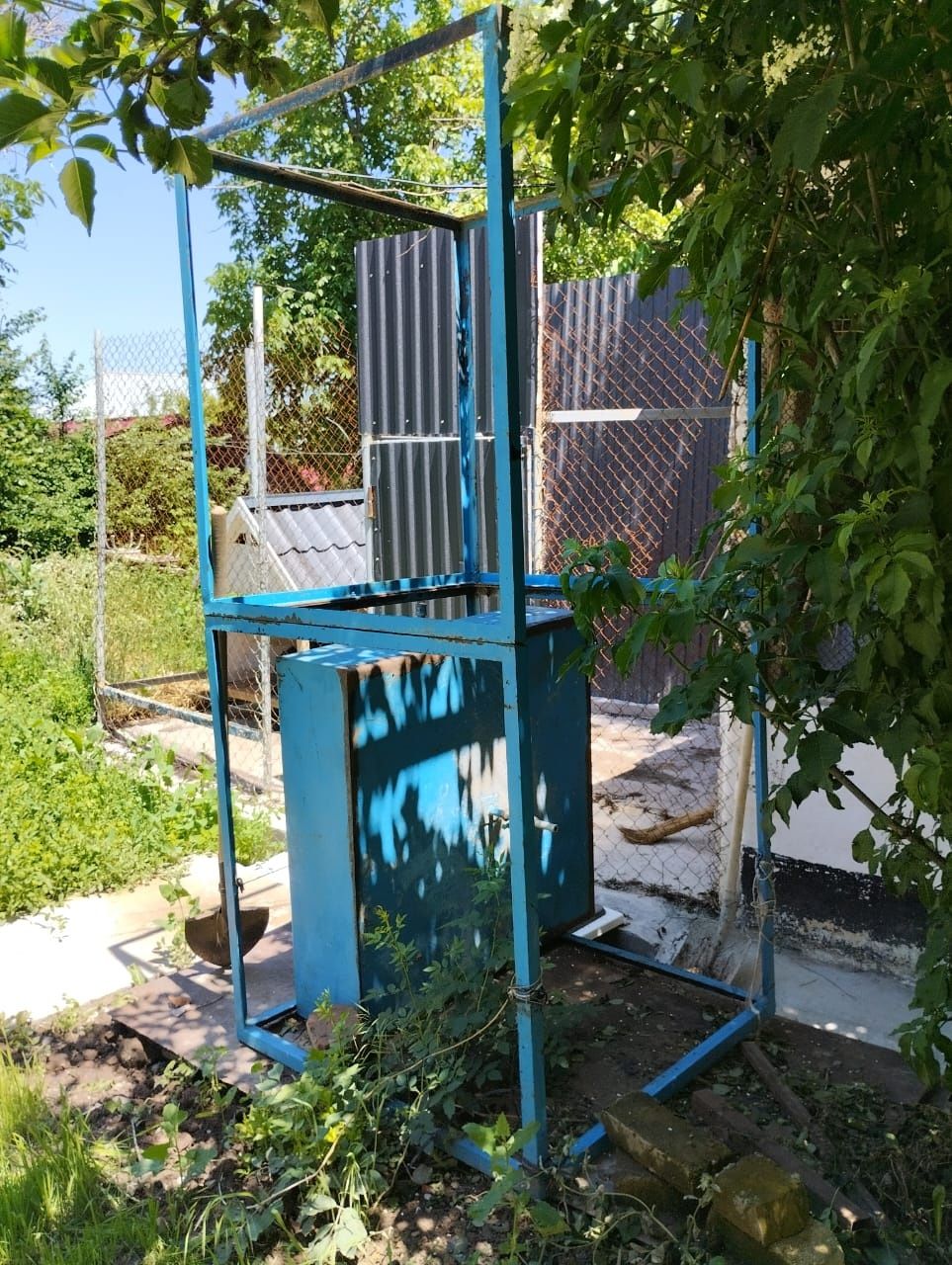 Продам летний железный душ