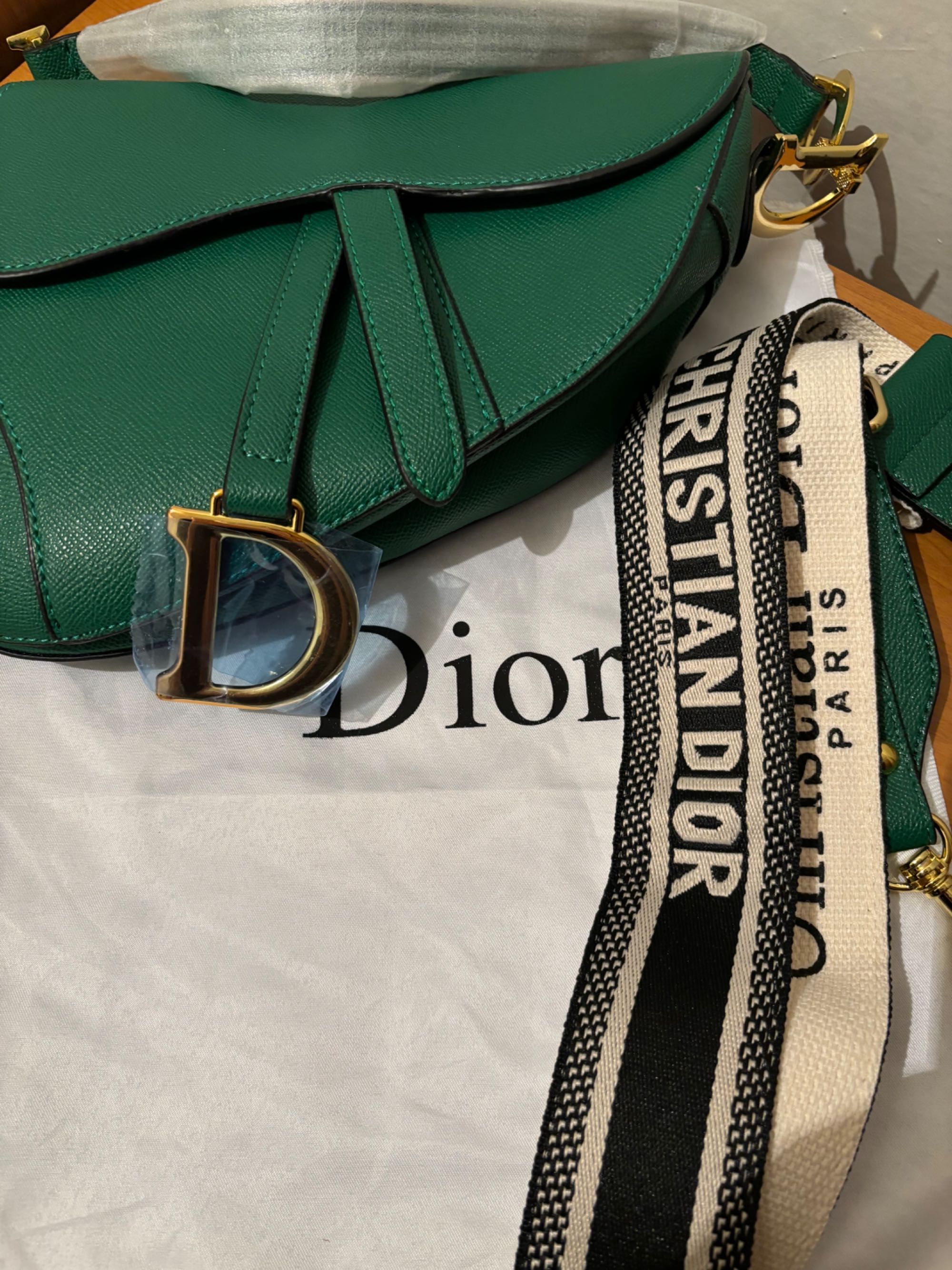 Новая Сумка Dior зеленого цвета