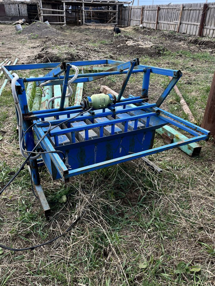 Поощадка от ПТС-4 / шлакоблочный станок