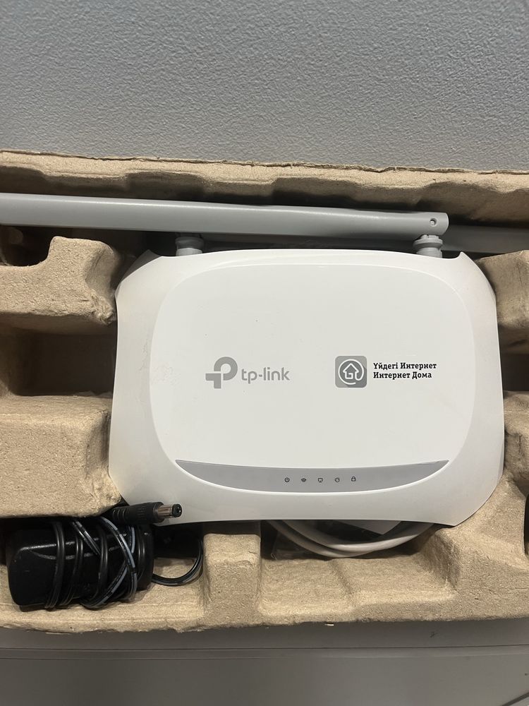 WiFi роутер 2 антенный модем