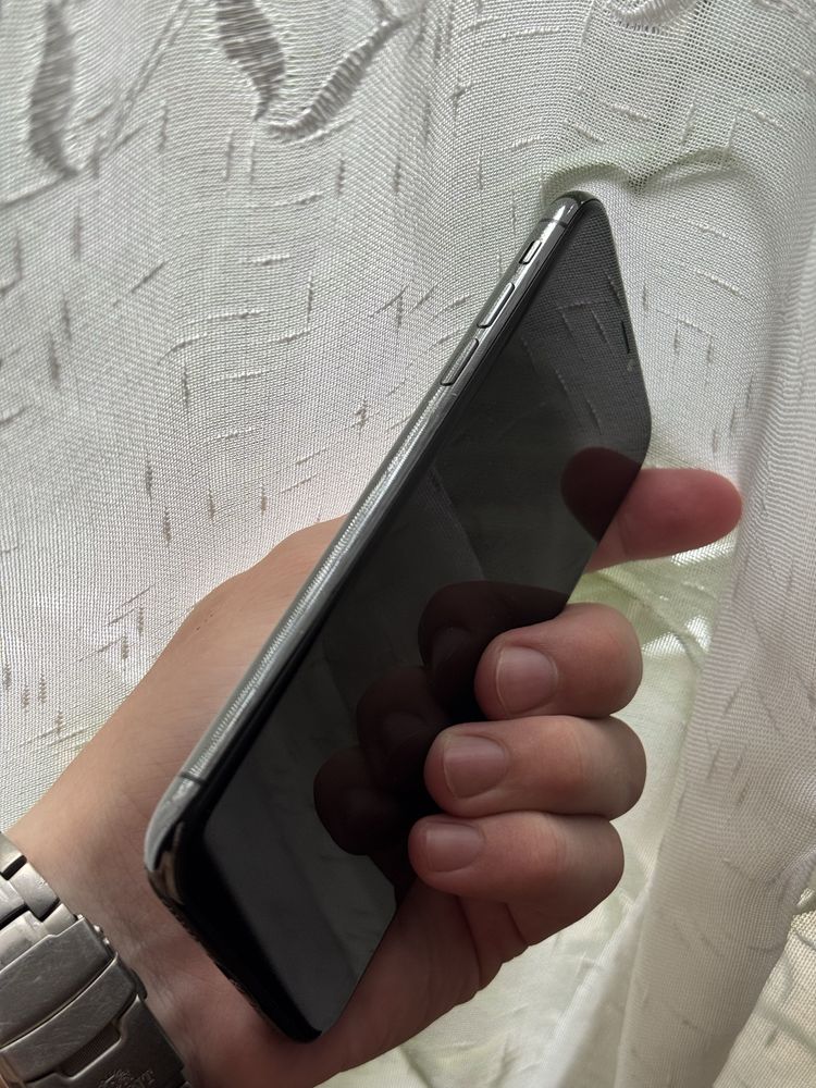 Iphone x/10 в отличном состоянии