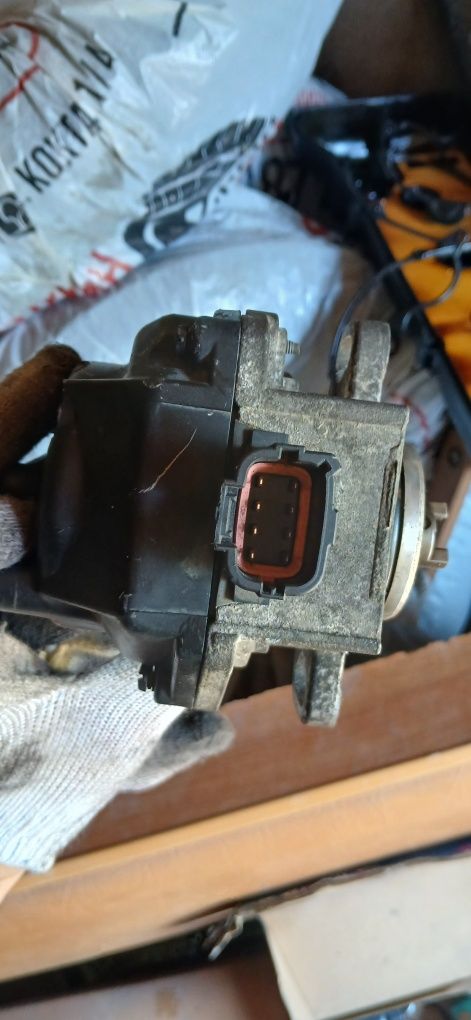 Продам запчасти на ниссан от двигателя GA15 и GA16