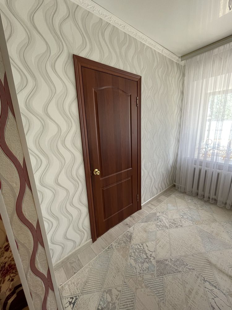 Продам межкомнатные двери по 3000 тенге