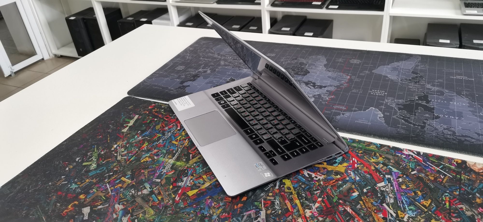 Ноутбук Samsung Core i5-3317U/ 8гб/ SSD 128/ HD Graphics