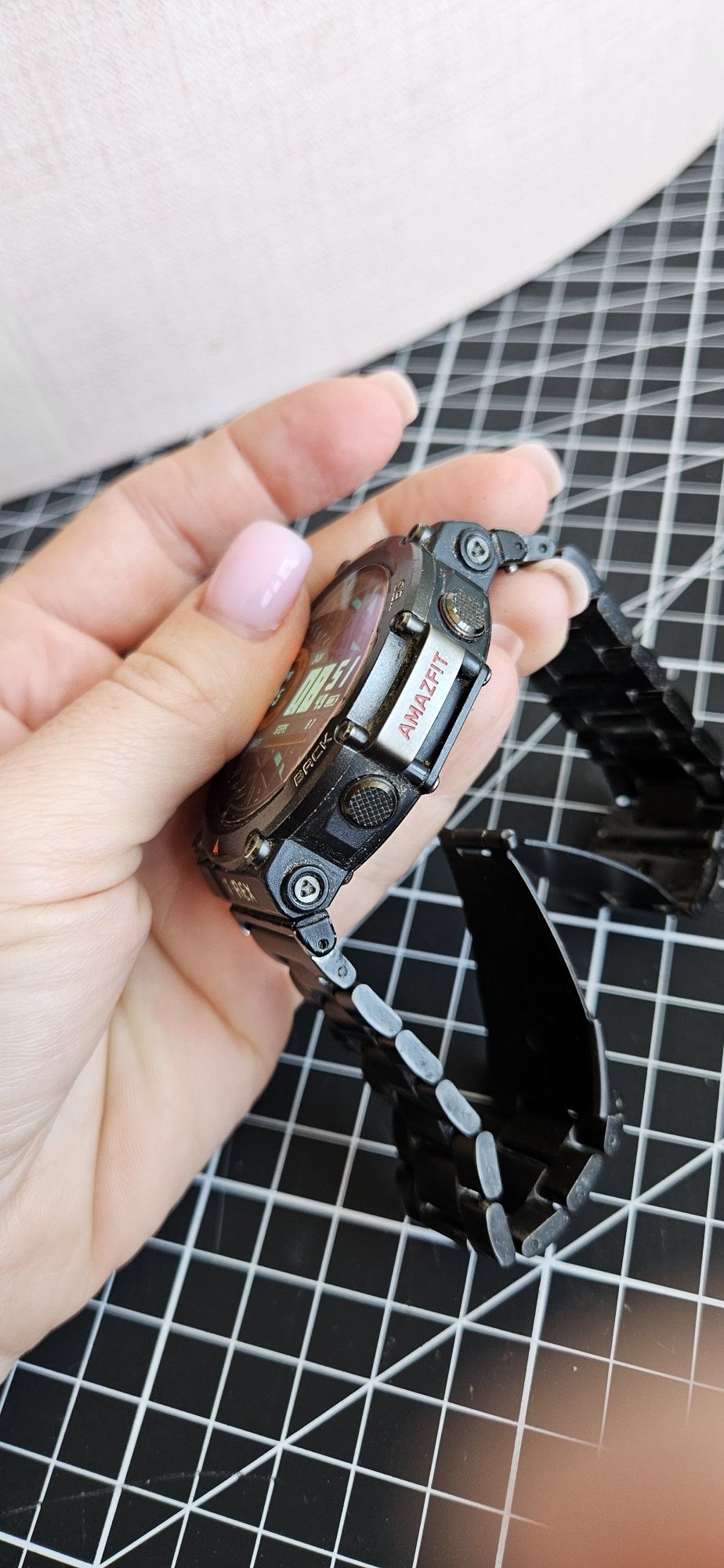 Продам часы Xiaomi Amazfit T-Rex 2 A2170 черный