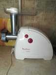 Мясорубка Moulinex HV8