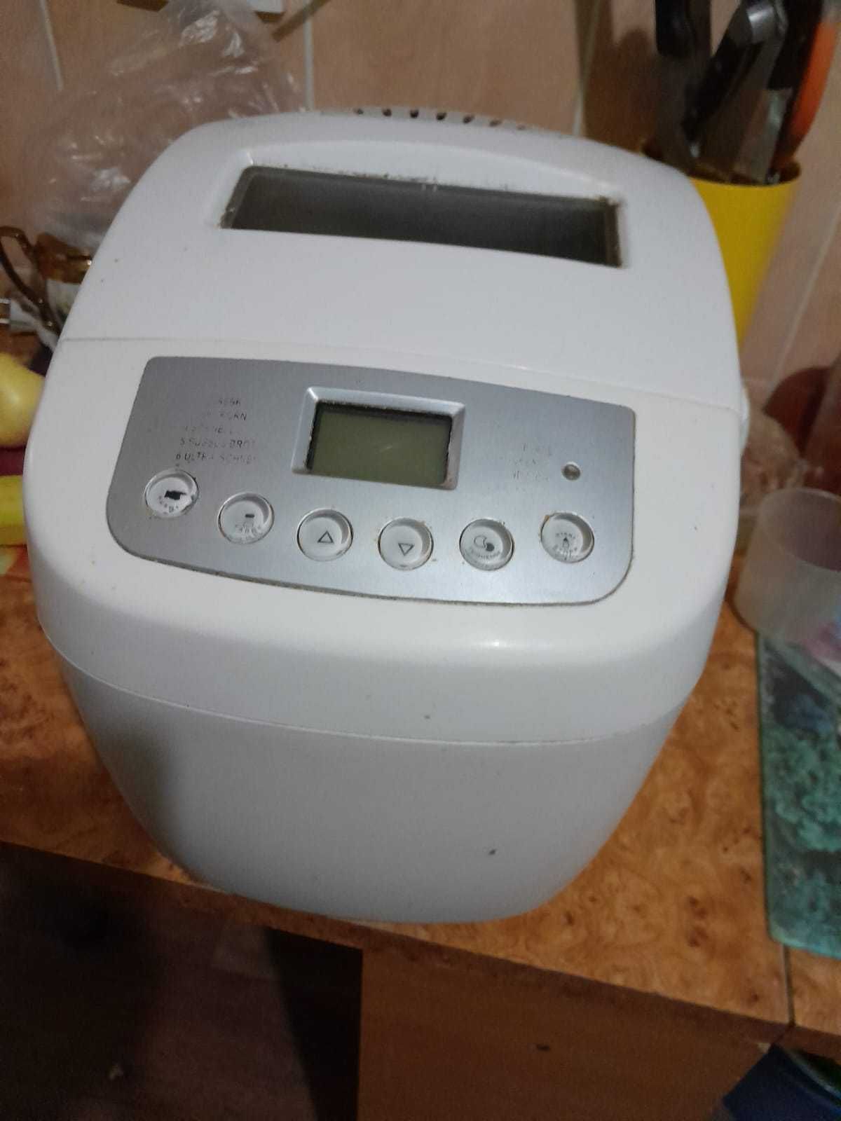 Хлебопечка Clatronic BBA3364