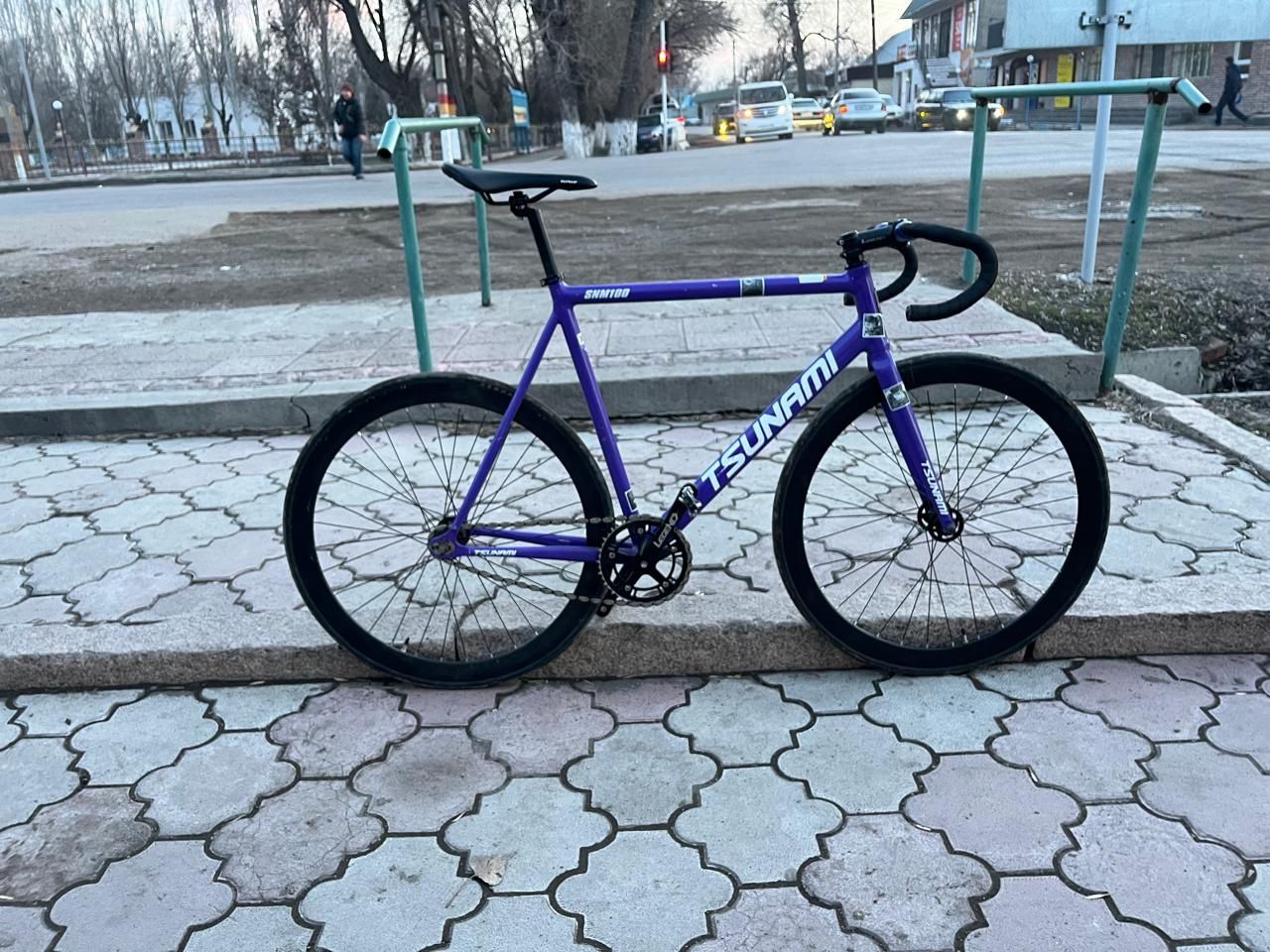 Продам велосипед fixed gear(фикс) в хорошем состоянии