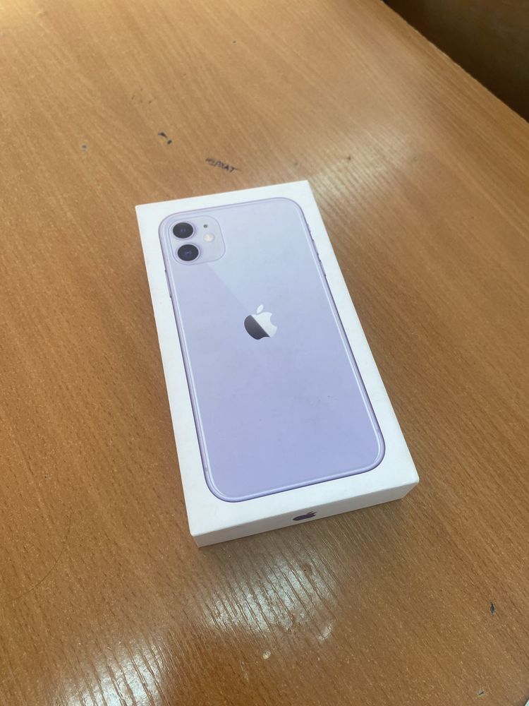 Продам айфон 11 срочно