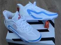 Jordan 39 р. оригинальные кроссовки