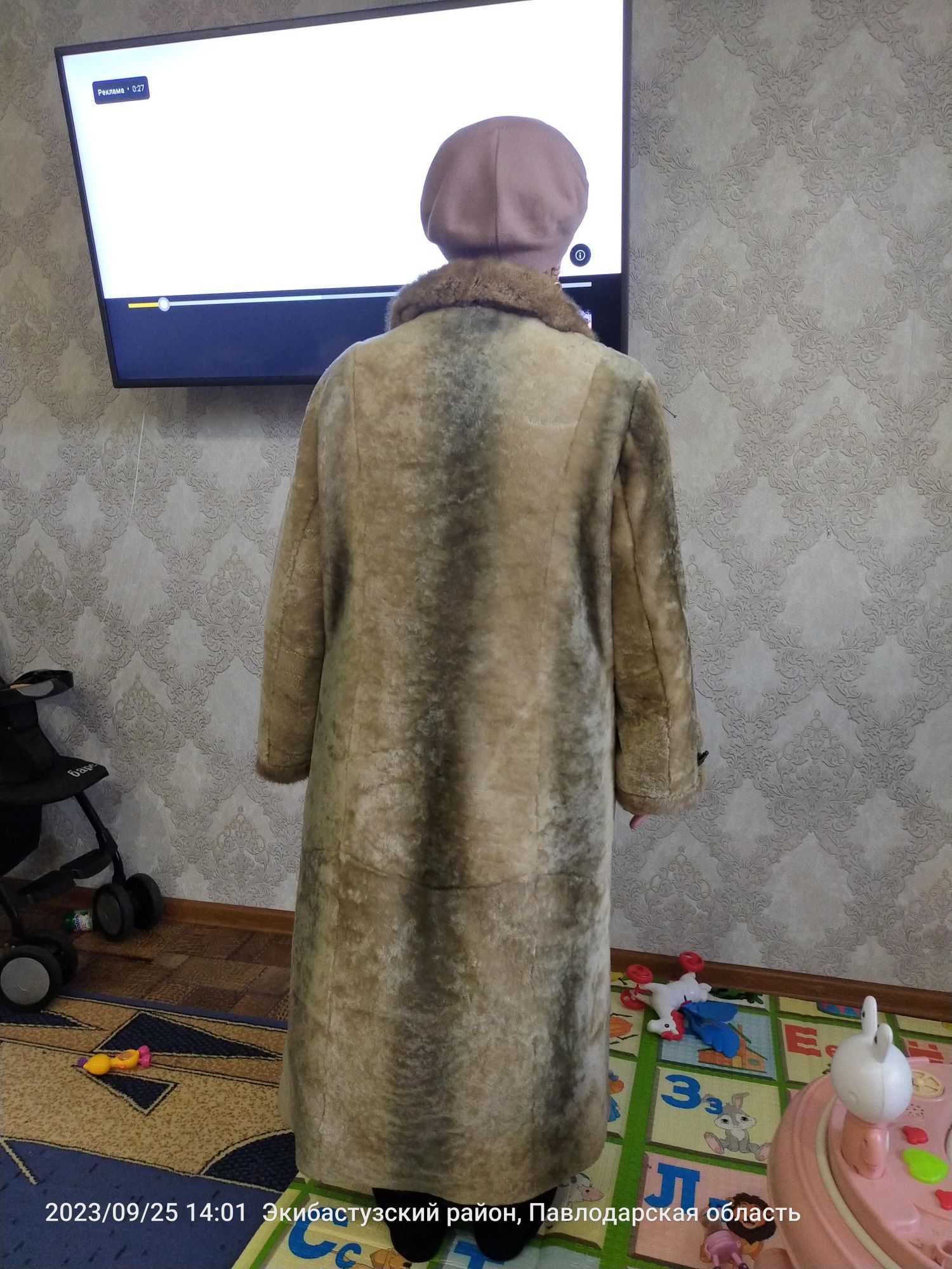 Шуба с норковым воротником