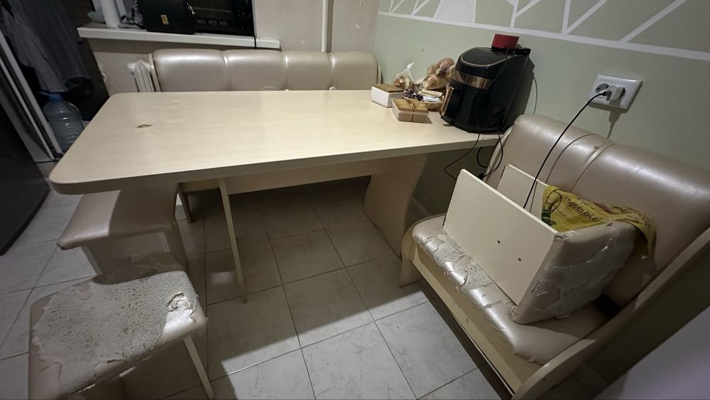 Отдам даром   Кухонный уголок  бесплатно