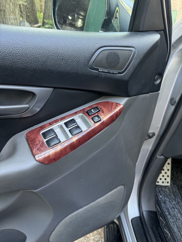 Тойота Прадо120 уплотнитель двери багажника резинка gx 470