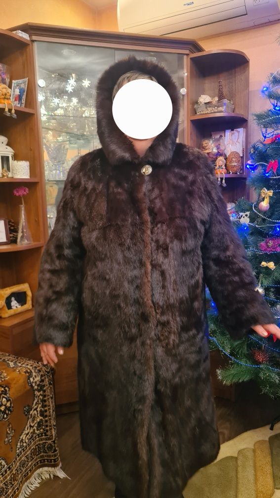 Продам норковую шубу