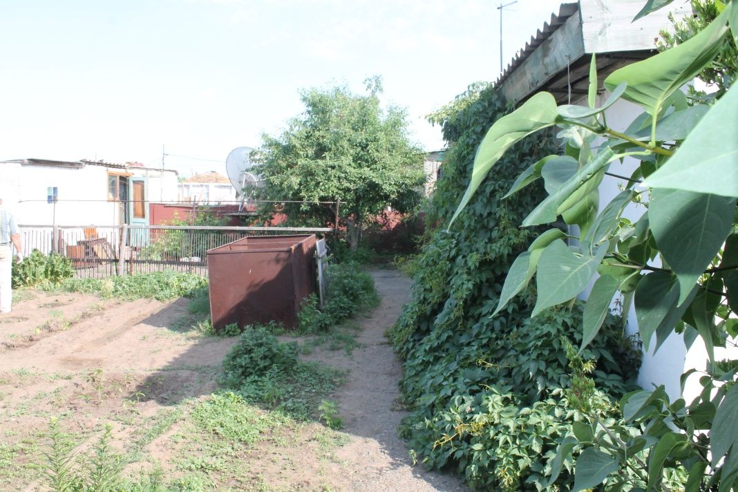 Продам часть дома Павлодар село заря четыре комнаты, огород, постройки