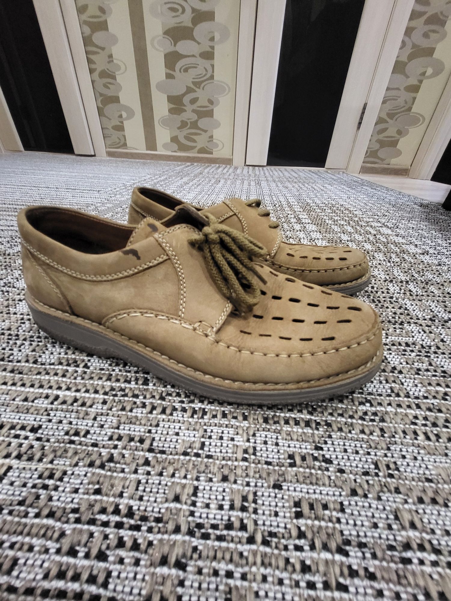Мужские туфли р.40-41, почти новые.