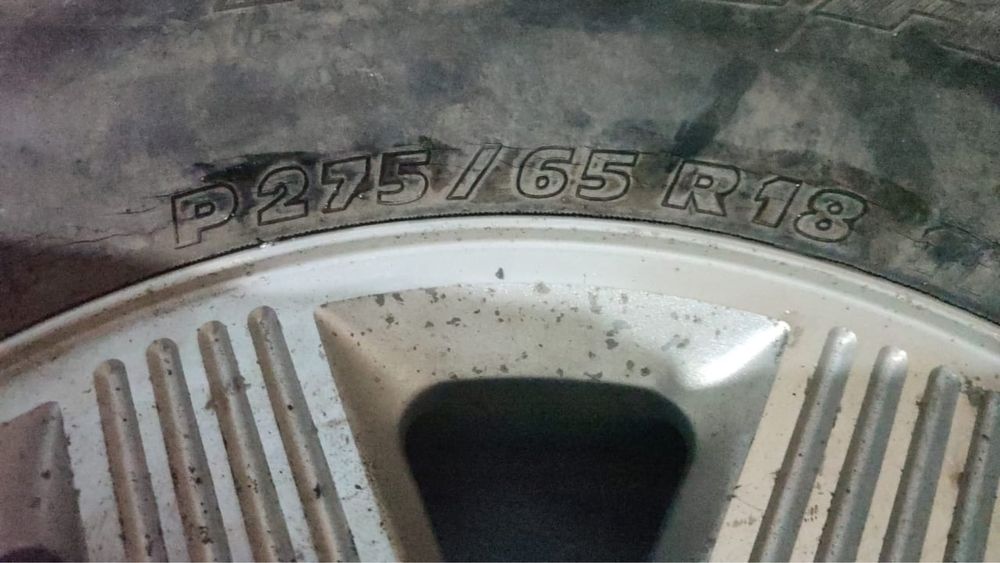 Диск с шиной Р 275/65 R18