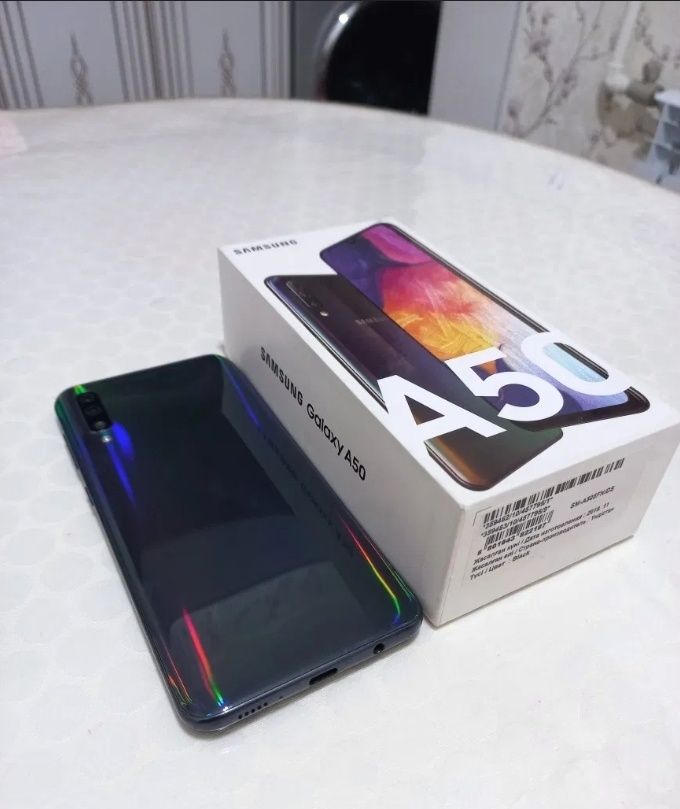 Samsung  A50 в идеале ТОРГ телефон сотовый не дорого