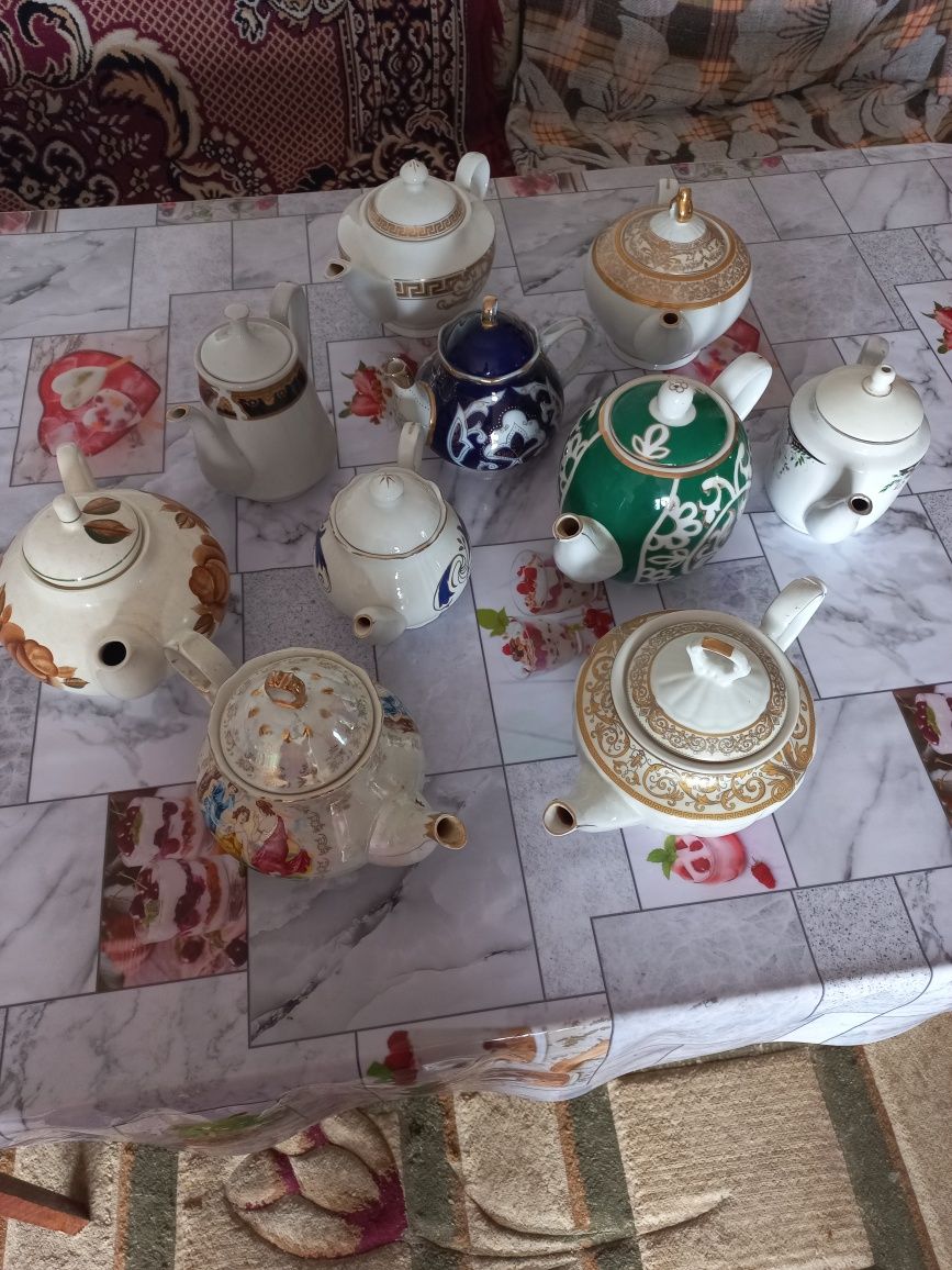 Разные посуды и чайники