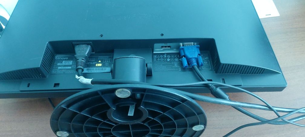 Продам монитор lenovo