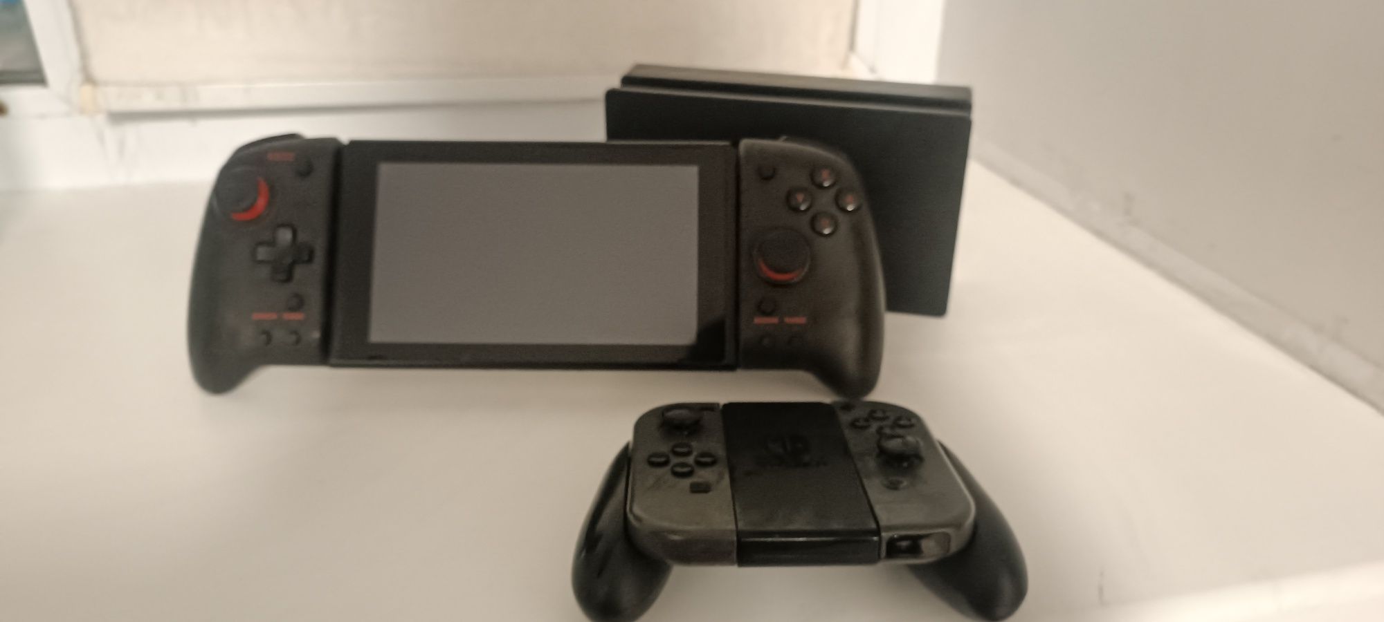 Продам нинтендо свич прошитый Nintendo switch