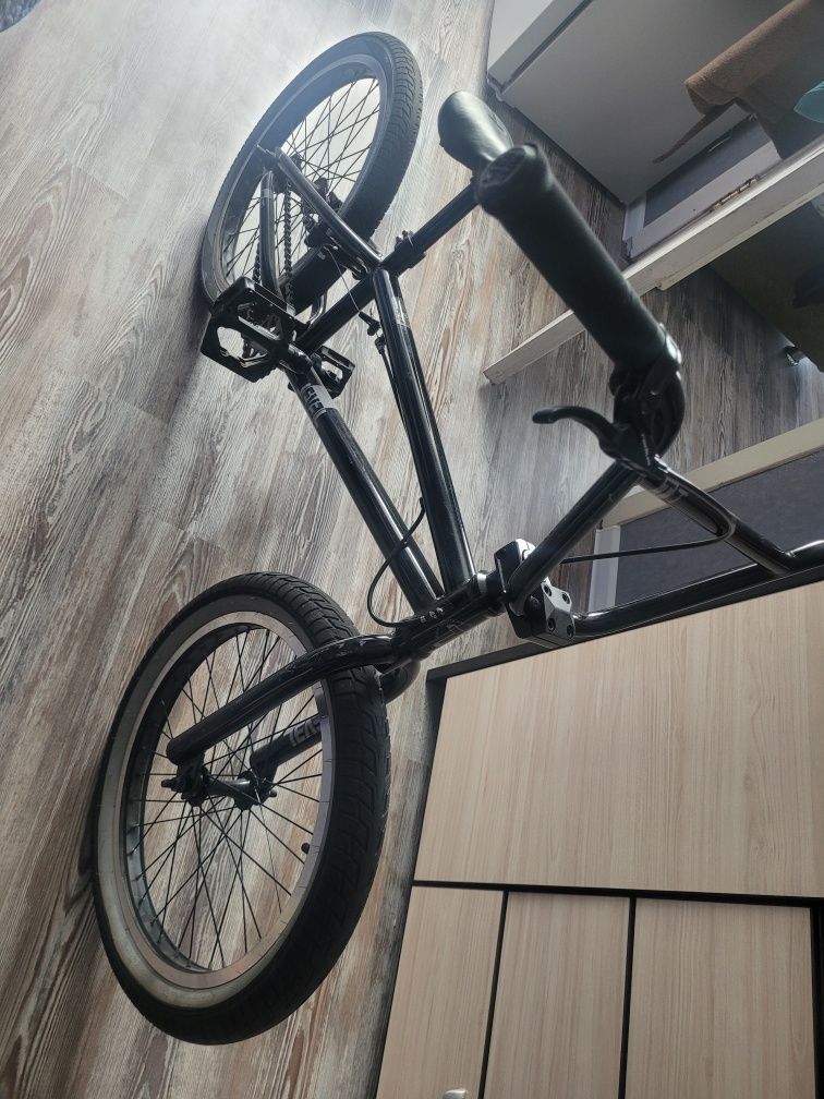 Велосипед BMX в отличном состоянии