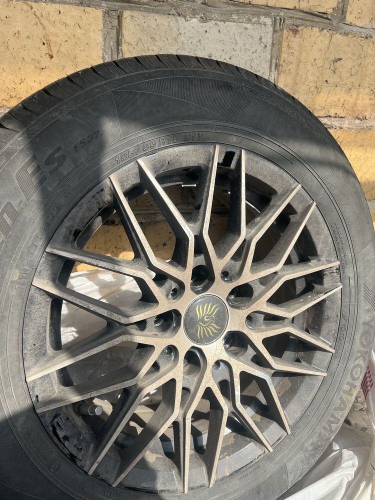 Диски шины R15 в отличном состоянии