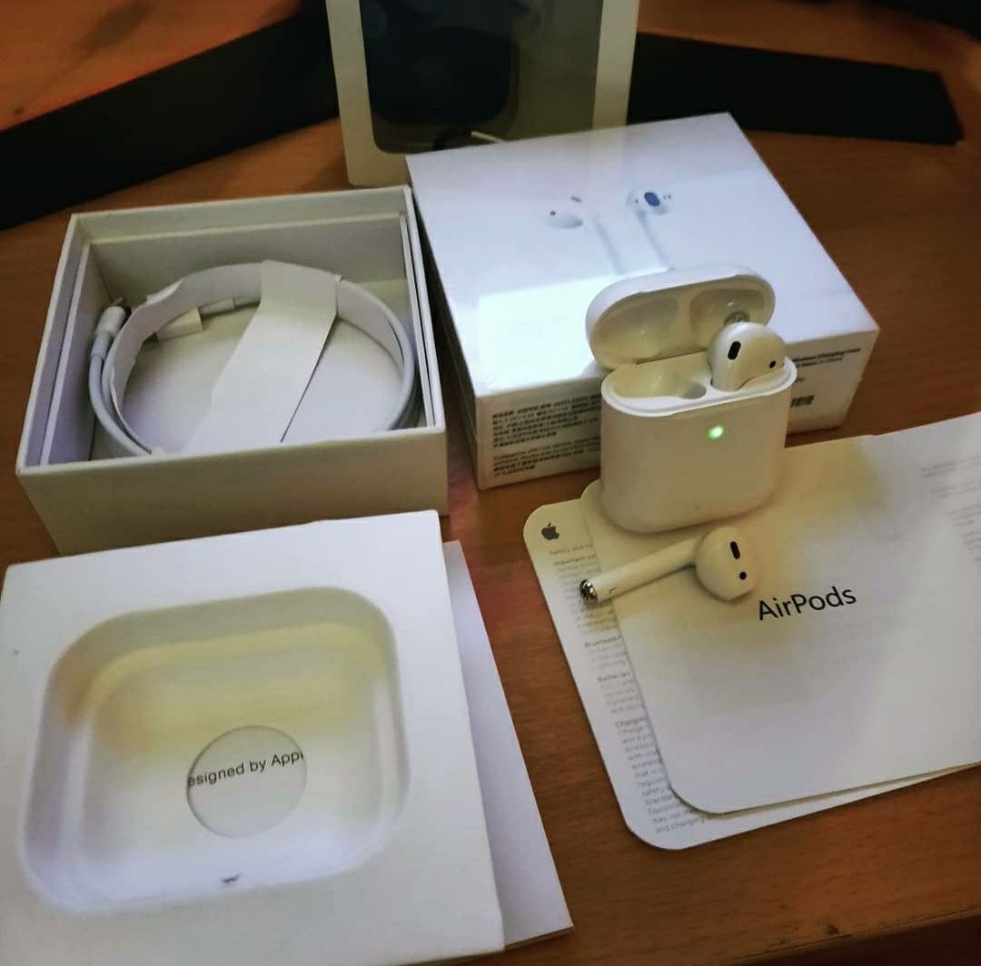 AirPods2,AirPods