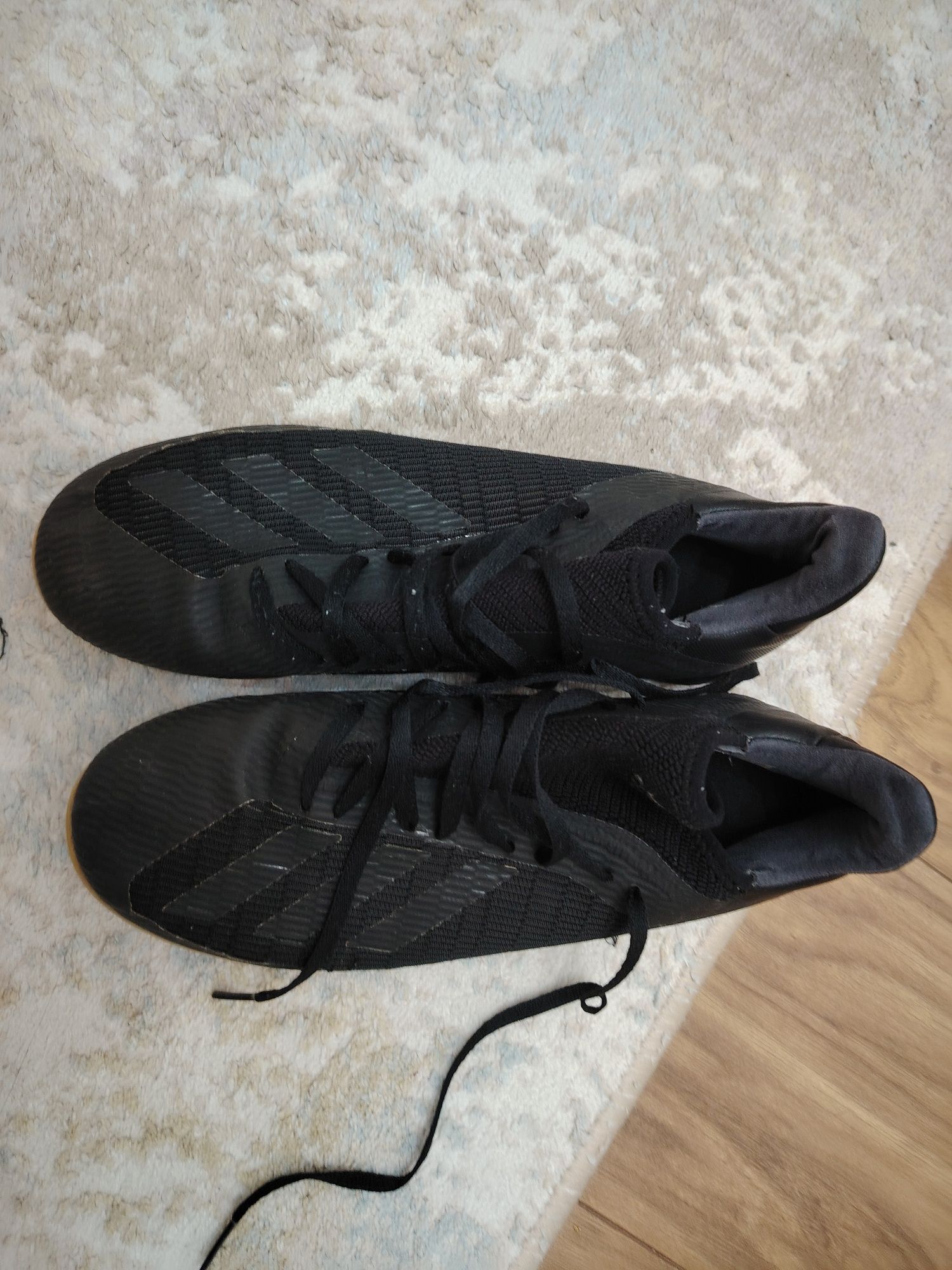 Кроссовки Adidas футзалки (для зала и повседневной носки)