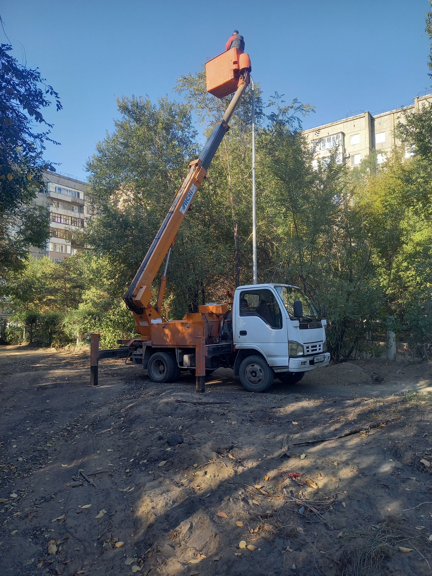 Услуги Автовышки!!! 24/7 вылет стрелы 16м Телескоп.