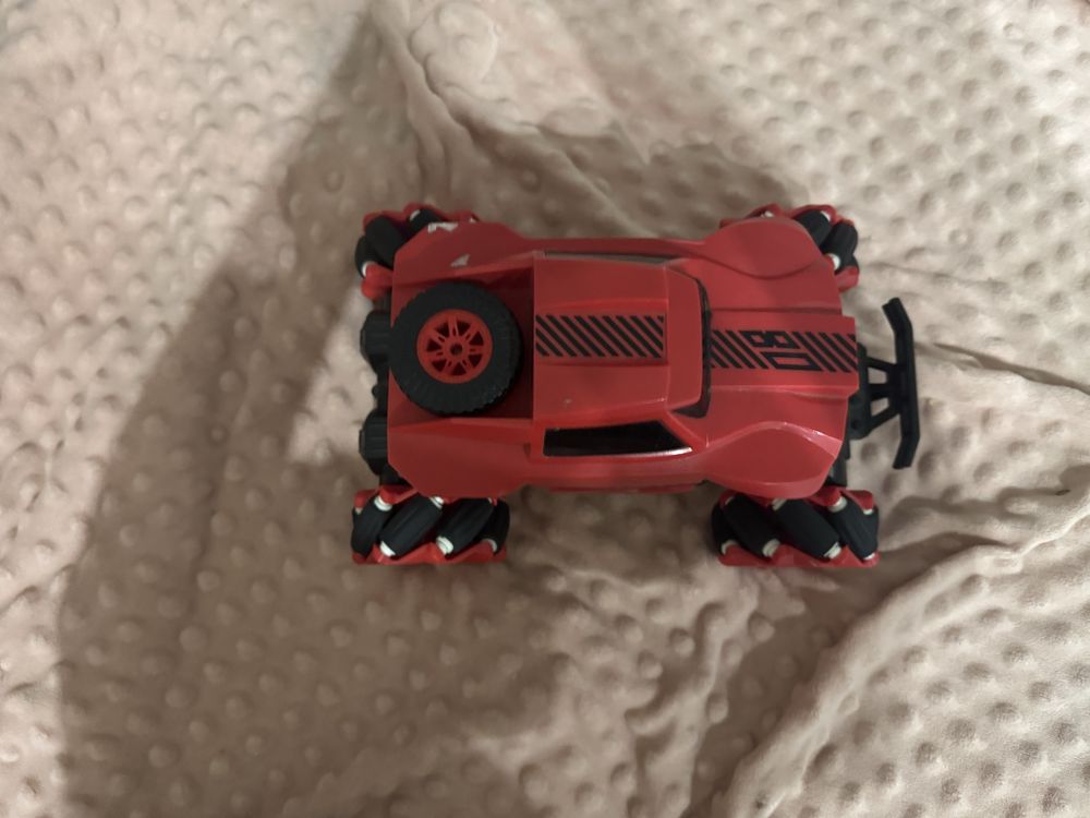 Машина игрушечная