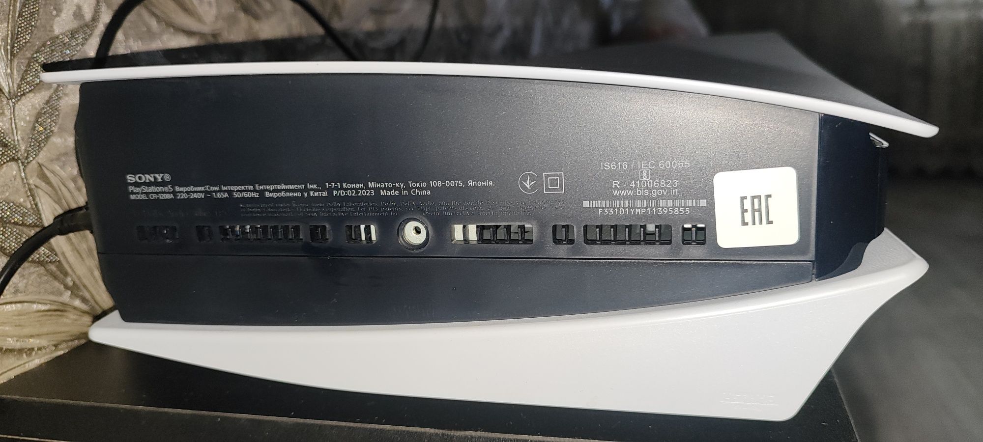 Продам Sony PlayStation 5