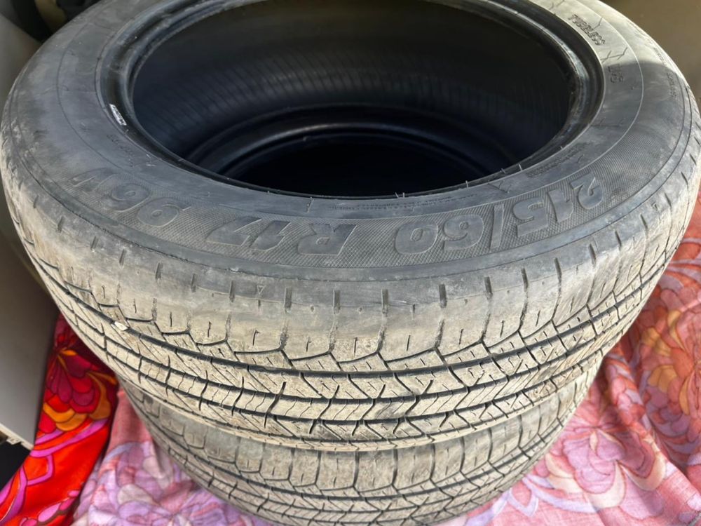 Продам летнюю резину Tigar 215/60/17